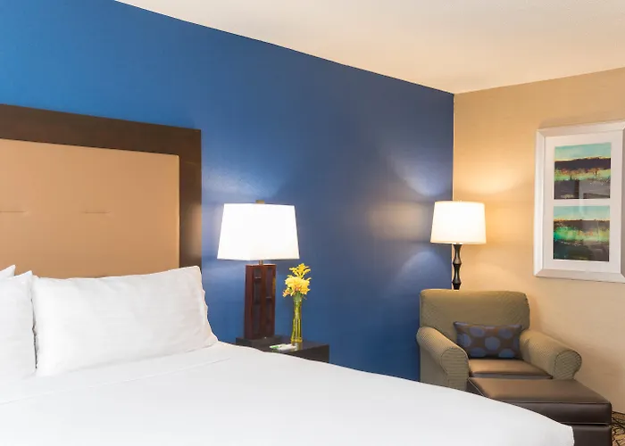 Hotel Chicago - Elk Grove, An Ihg Elk Grove Village