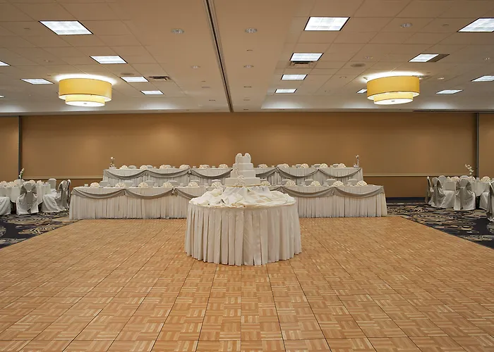 Chicago - Elk Grove, An Ihg Hotel 3*