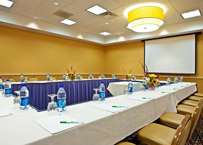 Hotel Chicago - Elk Grove, An Ihg Elk Grove Village