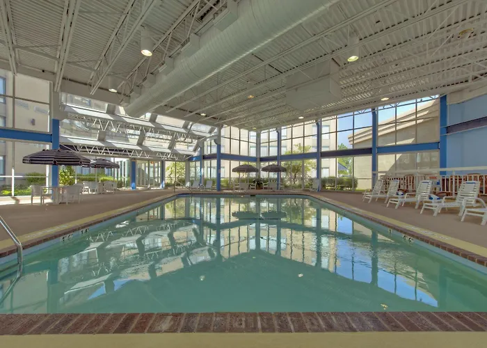 Chicago - Elk Grove, An Ihg Hotel