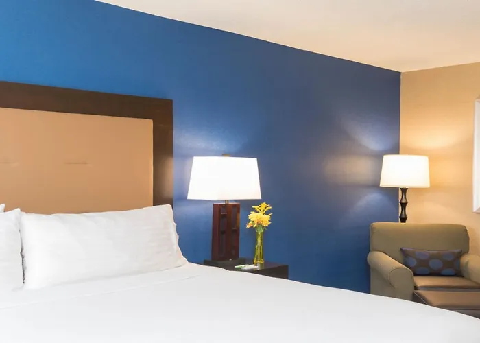 Chicago - Elk Grove, An Ihg Hotel 3*